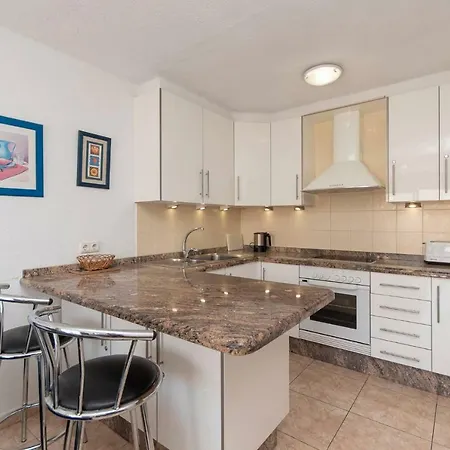 Santa Maria 67 - Two Bed Apartment *