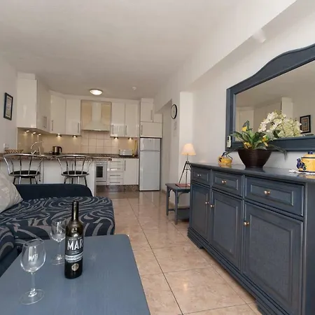 Santa Maria 67 - Two Bed Apartment *